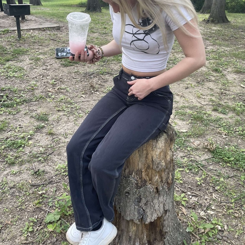 Jeans - Picture 3 of 3